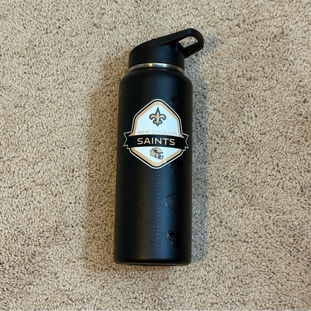 New Orleans Saints 34oz Water Bottle